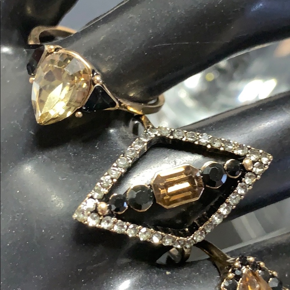 Gorgeous ring set - Picture 4 of 8